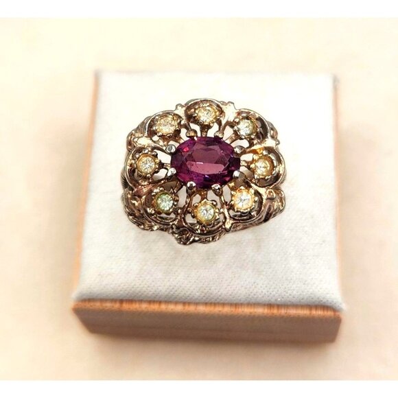 Vintage Floral Design Gold Ring With Garnet & Diamond Accents - Picture 1 of 5